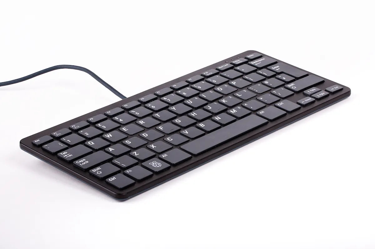 Raspberry Pi Official Keyboard and Hub (Black) Raspberry Pi Official Keyboard and Hub (Black)